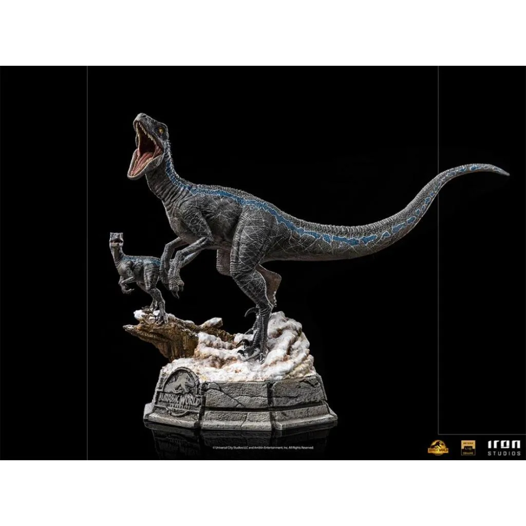 1/8 Scale Jurassic World Dominion - Velociraptor Blue & Beta Plastic Model Kit