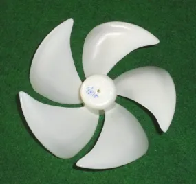 Genuine Samsung 15cm Plastic CCW Fan 3mm Mount & 5 Blades - Part # DA31-00052A