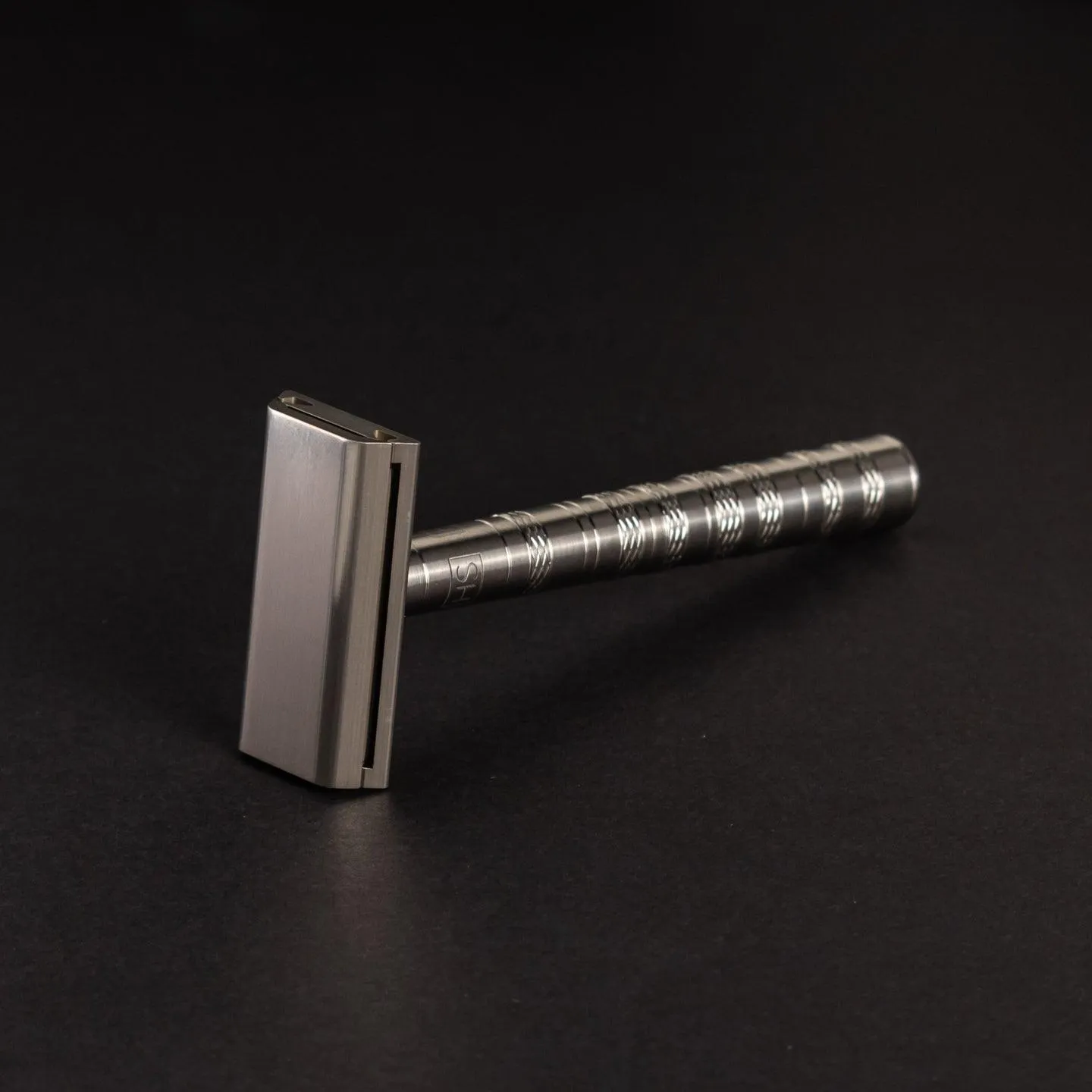 Henson - Ti22 Titanium Safety Razor