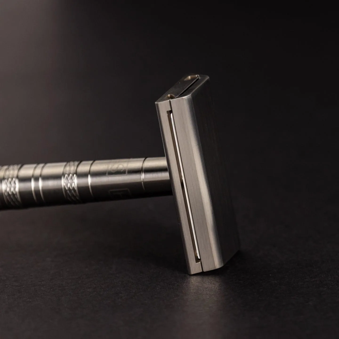 Henson - Ti22 Titanium Safety Razor