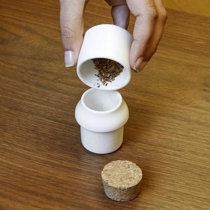 Kikkerland Ceramic Grinder & Jar Small White