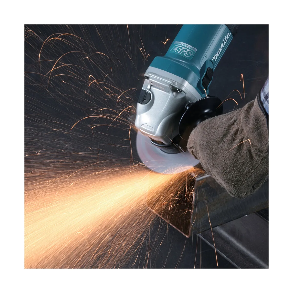 Makita GA5040R01/1 125mm Corded Angle Grinder 110V Heavy-Duty Grinder for Precision Cutting & Grinding