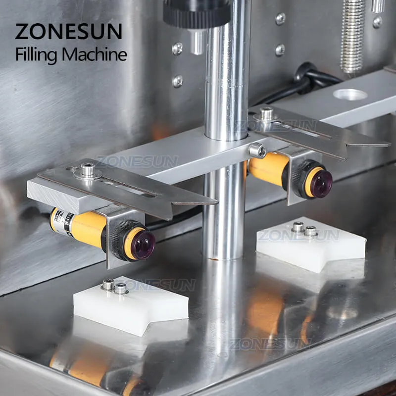 ZS-YTZL500 1/2/4 Nozzles Semi-automatic Vacuum Liquid Perfume Small Bottle Fragrance Filling Machine